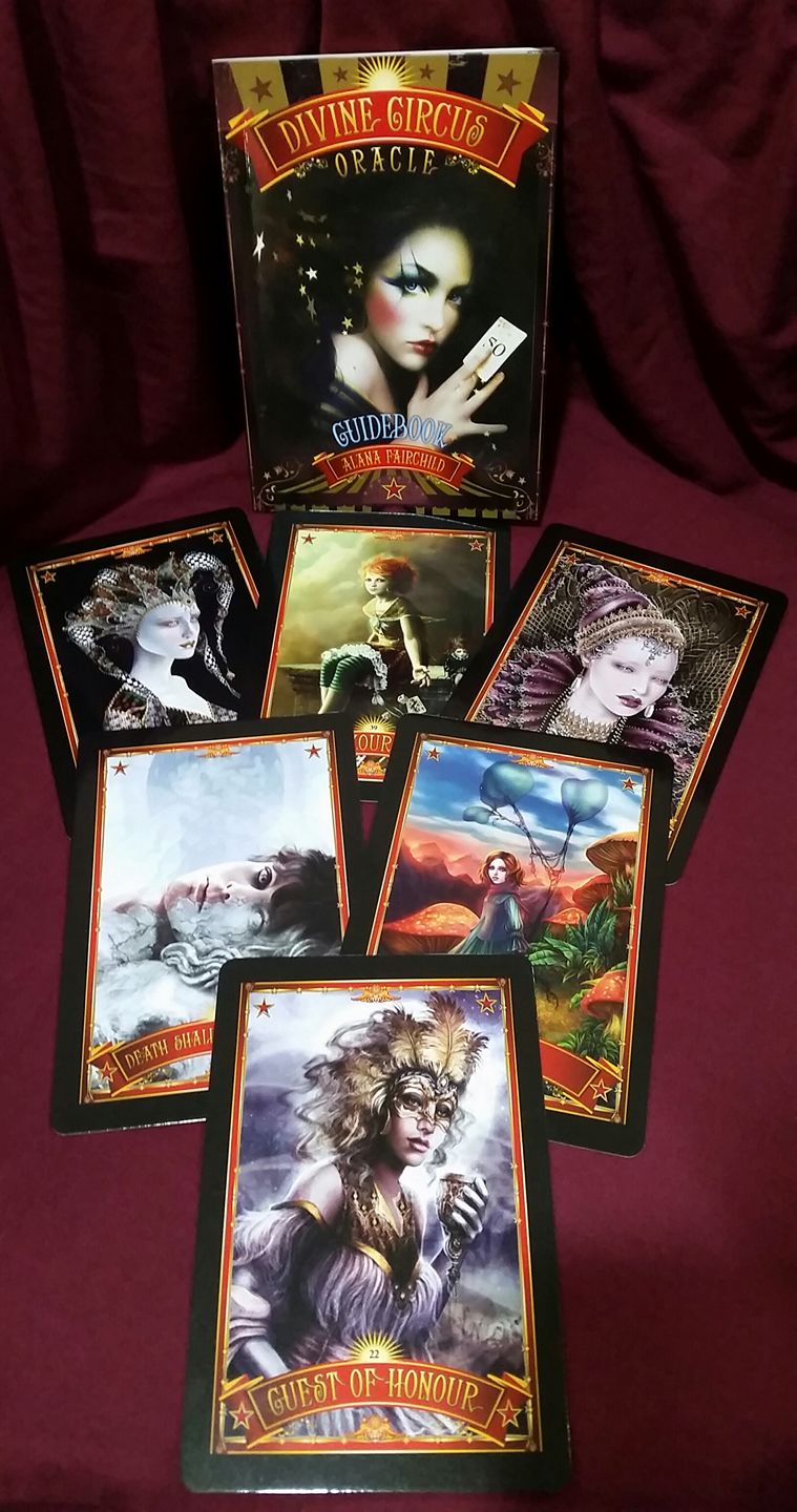 Tarot/Oracle Cards