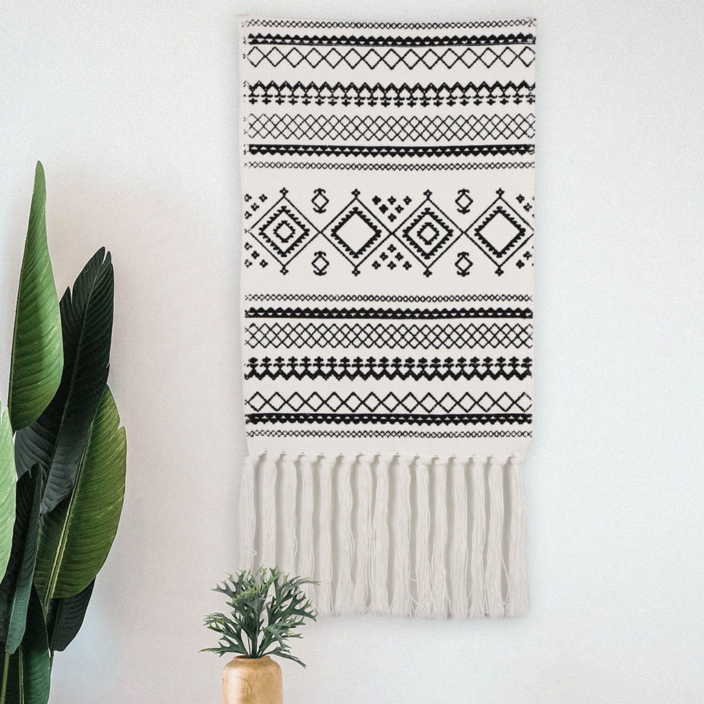 Macrame - Bohemian Tapestry - Geometric Pattern
