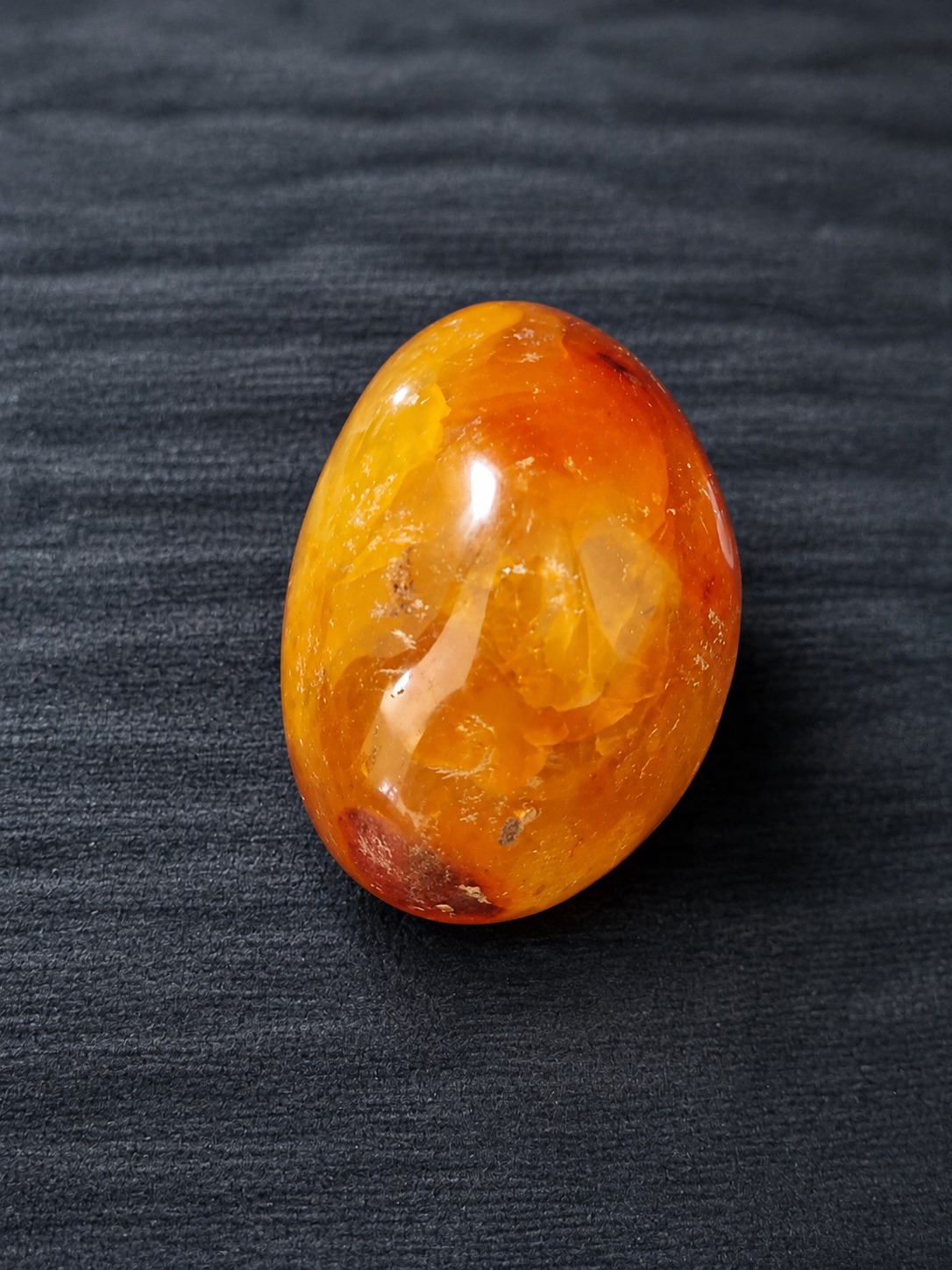 Carnelian Palm/Tumbled - Grounding & Confidence