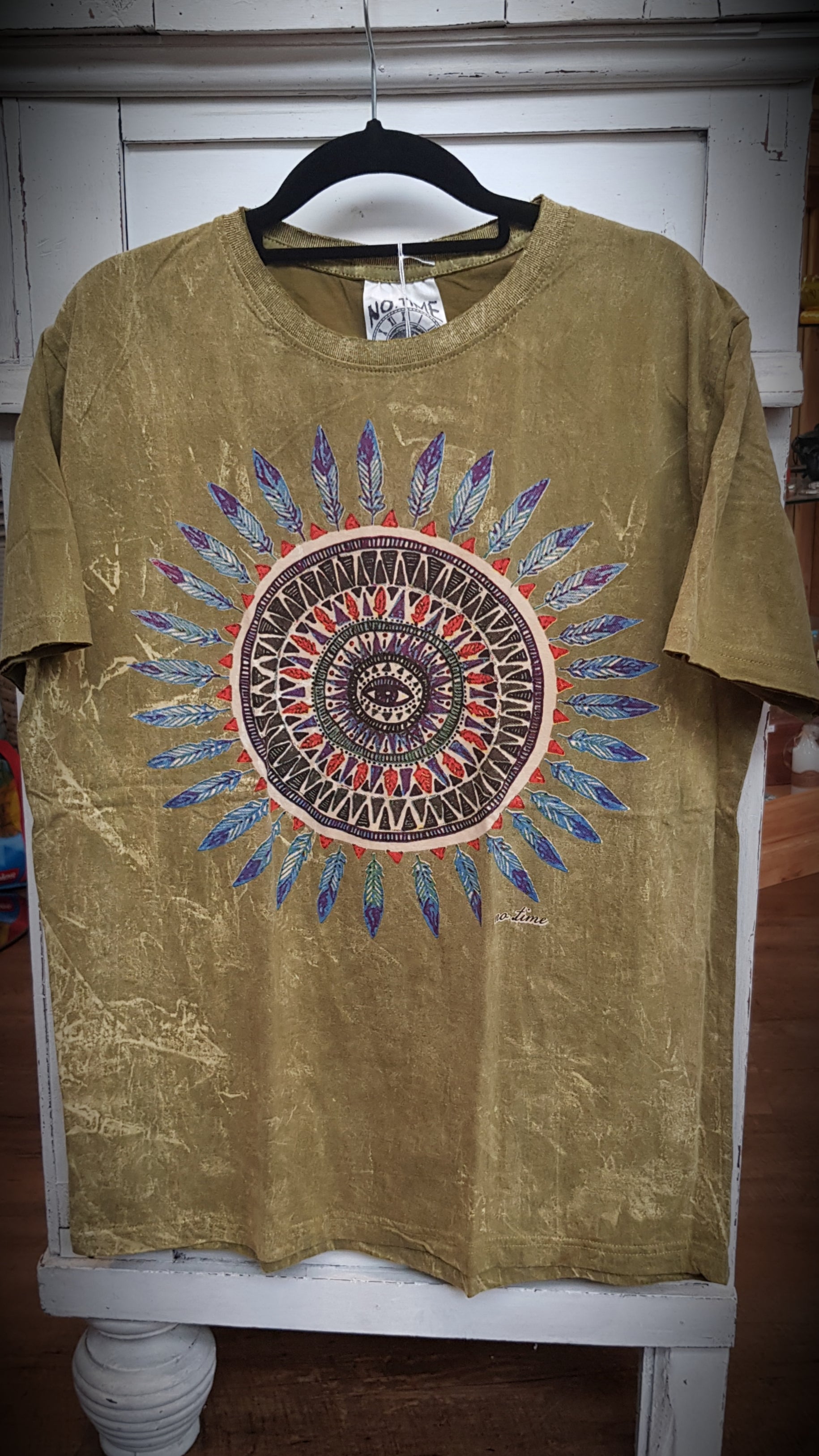 T-Shirt - All seeing All Knowing - Standard fit T-shirt- Medium