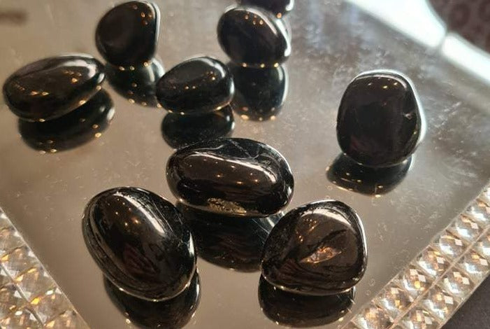 Jet - Tumbled Stone